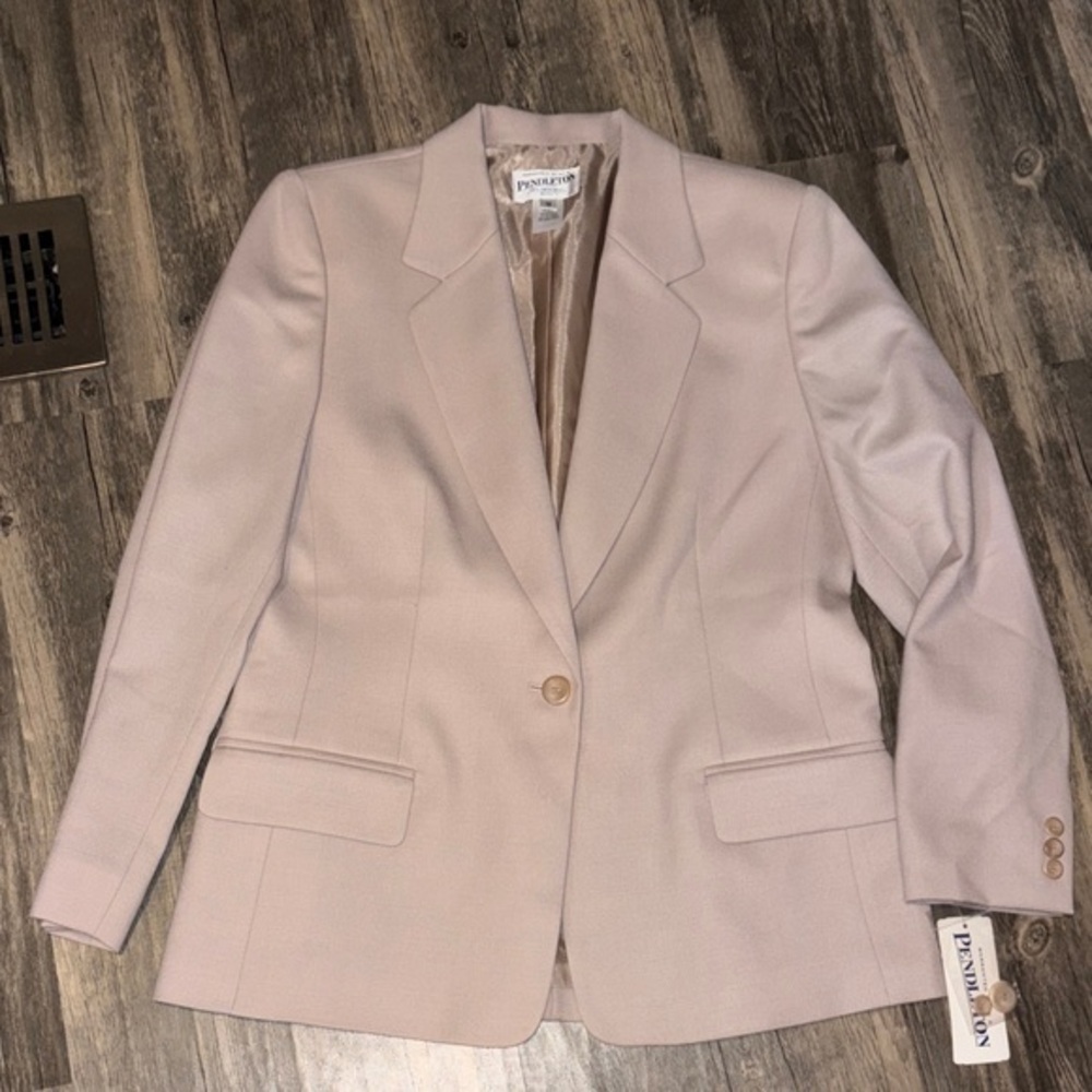 Pendleton Women's NWT New wool blazer 10 petite -